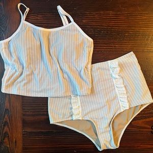 Kortni Jeane white lace set